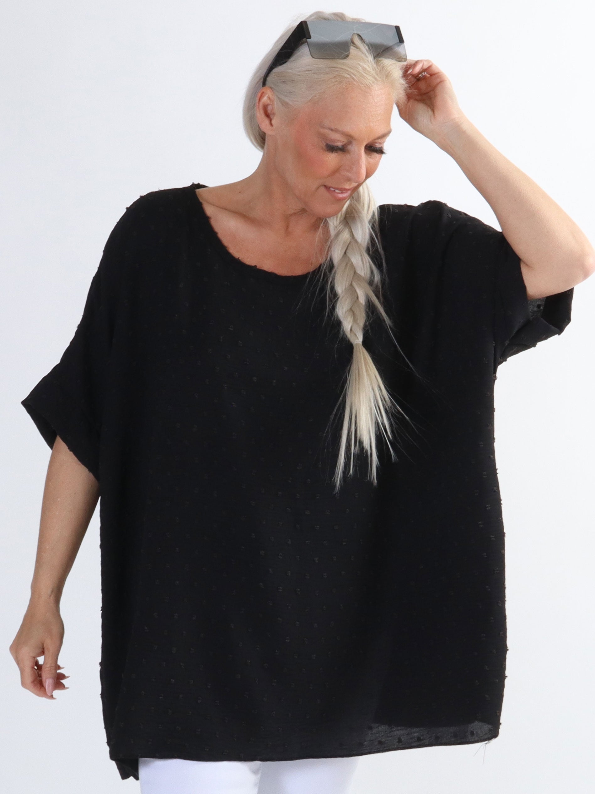 Mileah - Sød plus size bluse med prikket detaljer